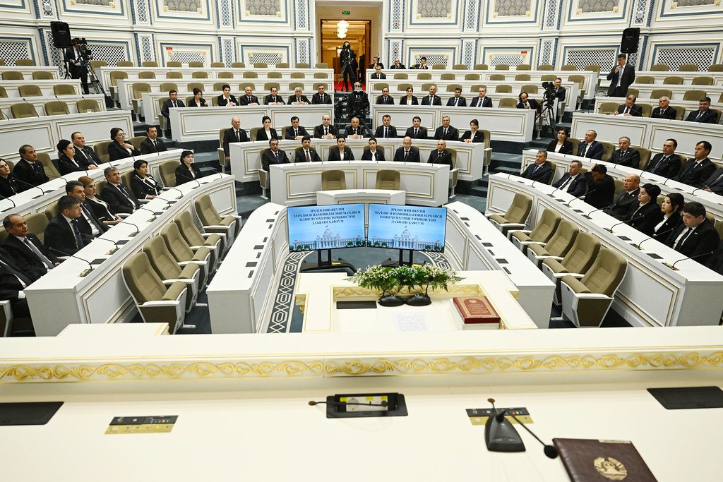 Иштирок дар Иҷлосияи якуми Маҷлиси намояндагони Маҷлиси Олии Ҷумҳурии Тоҷикистон даъвати ҳафтум