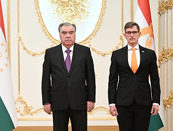 Қабули эътимоднома аз сафирони нав