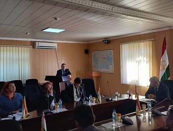 Баргузории маҷлиси тантанавӣ бахшида ба Рӯзи Парчами давлатии Ҷумҳурии Тоҷикистон