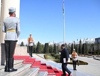 Қабули эътимоднома аз сафирони нав