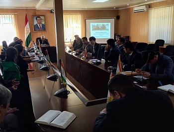 Баргузории маҷлиси тантанавӣ бахшида ба Рӯзи Парчами давлатии Ҷумҳурии Тоҷикистон