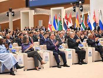 Суханронӣ дар ифтитоҳи Ҳамоиши сатҳи баланд «Осиёи Марказӣ дар баробари мушкилоти глобалии иқлим: муттаҳидшавӣ барои шукуфоии умумӣ»