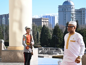 Қабули эътимоднома аз сафирони нав